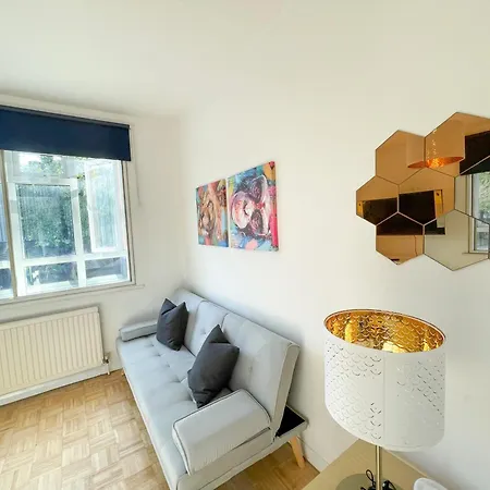 Flat F, 266 Bethnal Green Road Лондон Экстерьер фото